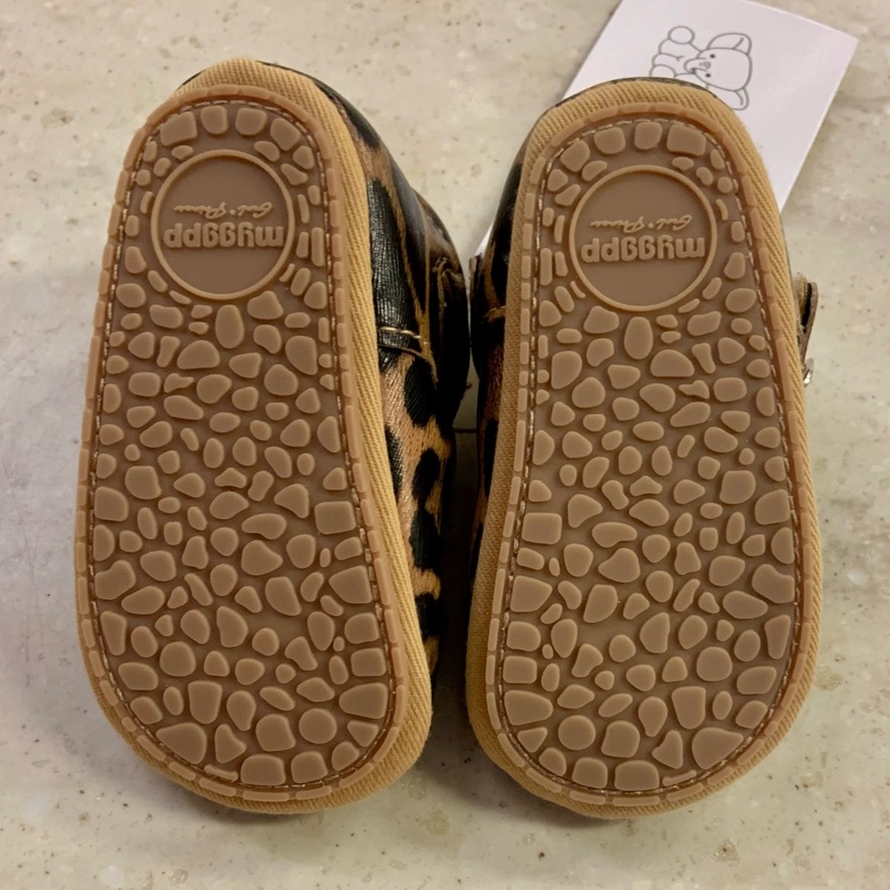 NWT Animal Print Mary Janes - Picture 7 of 9